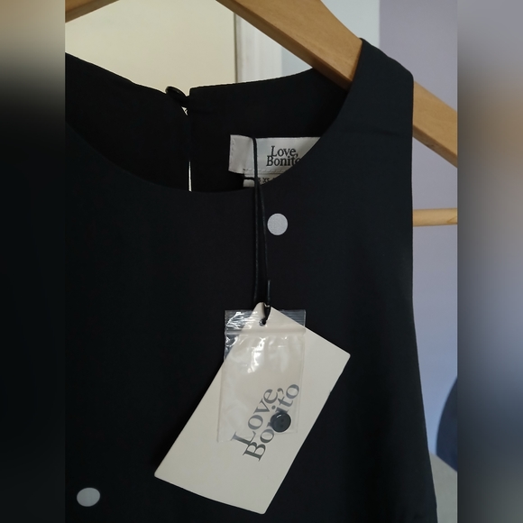 NWT Love, Bonito dress. Size 2 - Picture 3 of 5